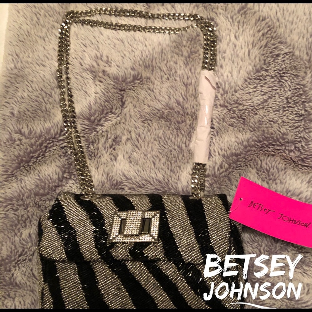 Betsey Johnson beautiful handbag BNWT.